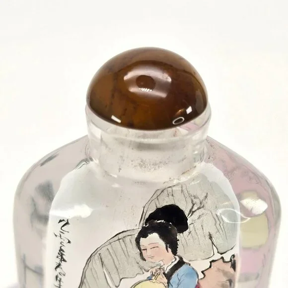 Hand-Painted Chinese Snuff Bottle With Traditional Woman & Landscape Scene je138